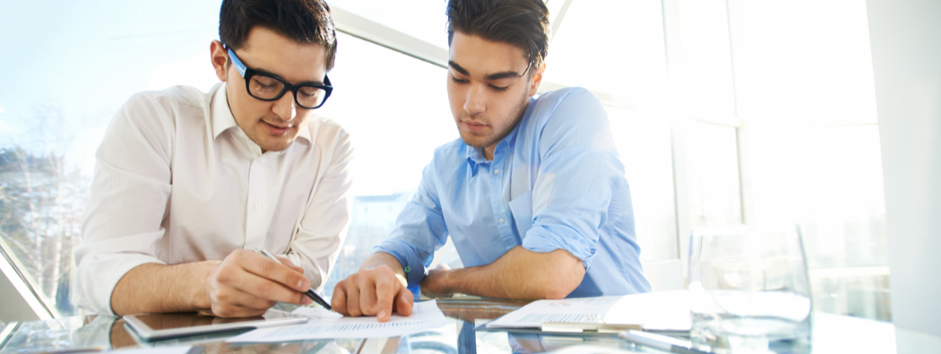 Guide To Technical Indicators: Types And Which To Use